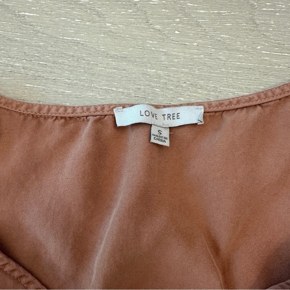 Love Tree Brown Sleeveless Tie Front Sundress - Picture 4 of 8